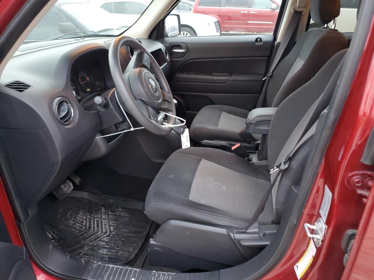 2017 Jeep Liberty (Patriot) - Image 7