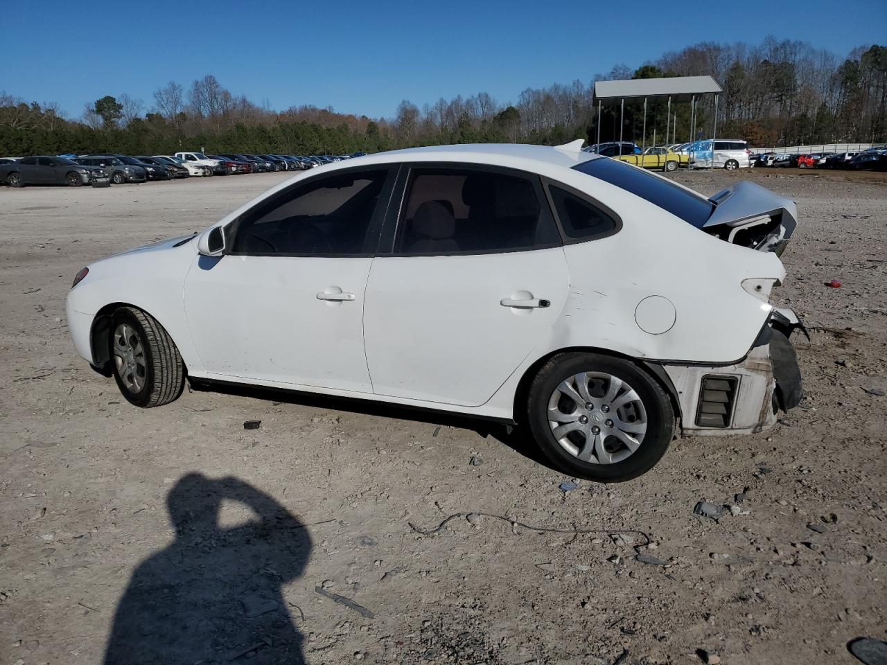 2010 Hyundai Elantra - Image 2