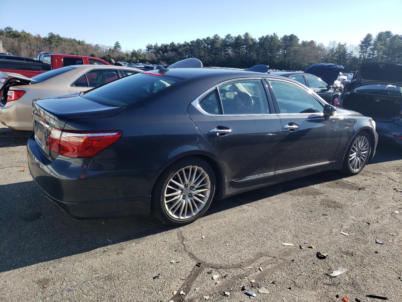 2010 Lexus LS - Image 3