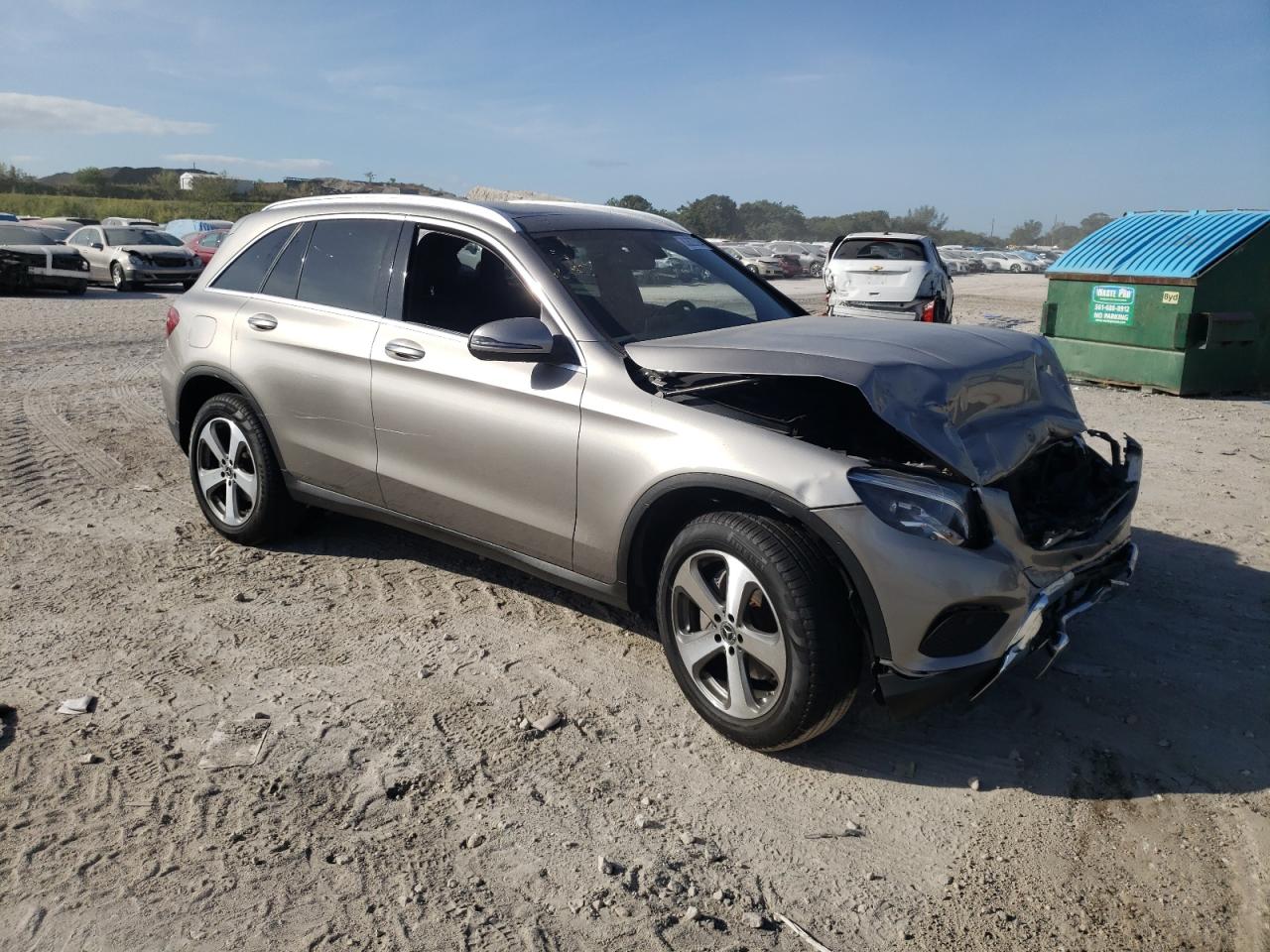 VIN WDC0G4KB2KV181085 2019 MERCEDES-BENZ GLC-CLASS no.4