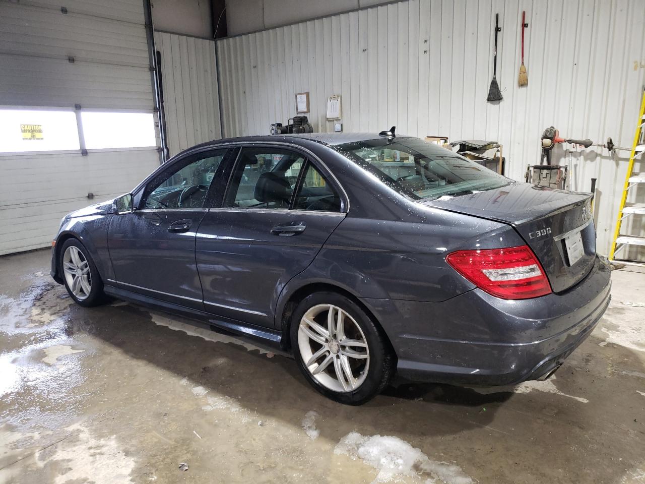 VIN WDDGF8AB6ER316930 2014 MERCEDES-BENZ C-CLASS no.2