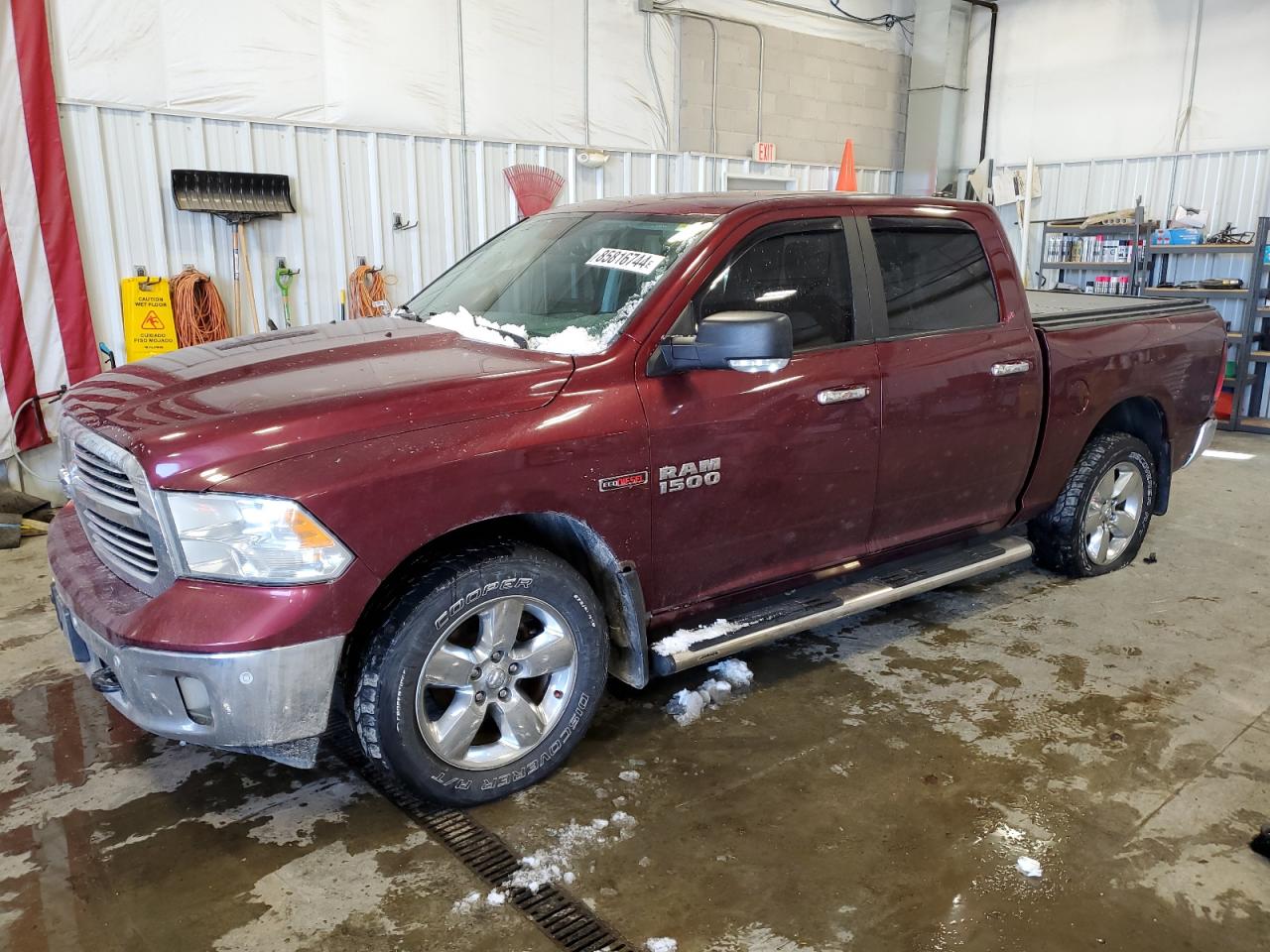 VIN 1C6RR7LM4GS239061 2016 RAM 1500 no.1