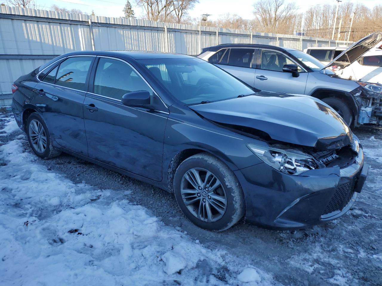 VIN 4T1BF1FK4GU247073 2016 TOYOTA CAMRY no.4