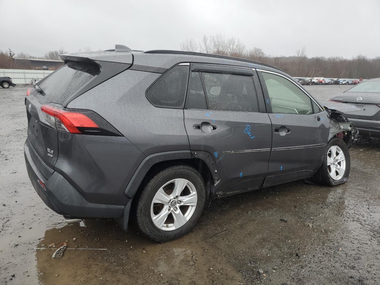 2019 Toyota RAV 4 - Image 3