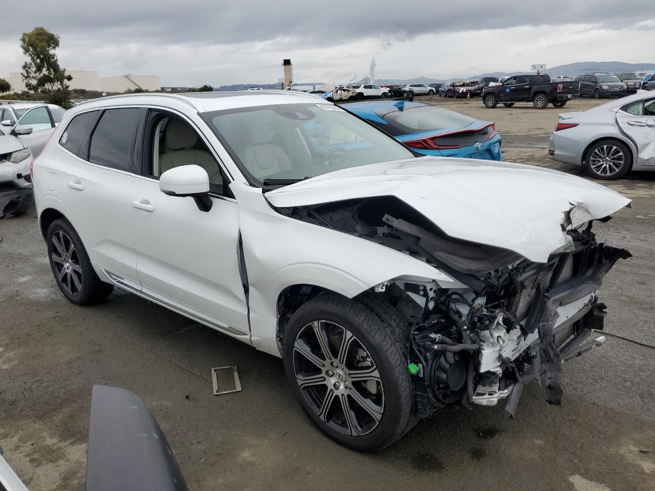 VIN LYVBR0DL7JB121258 2018 VOLVO XC60 no.4