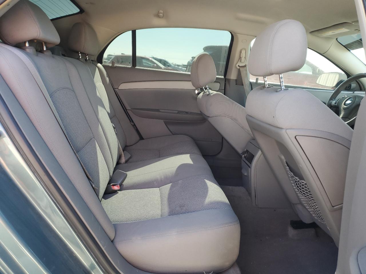2009 Chevrolet Malibu - Image 10