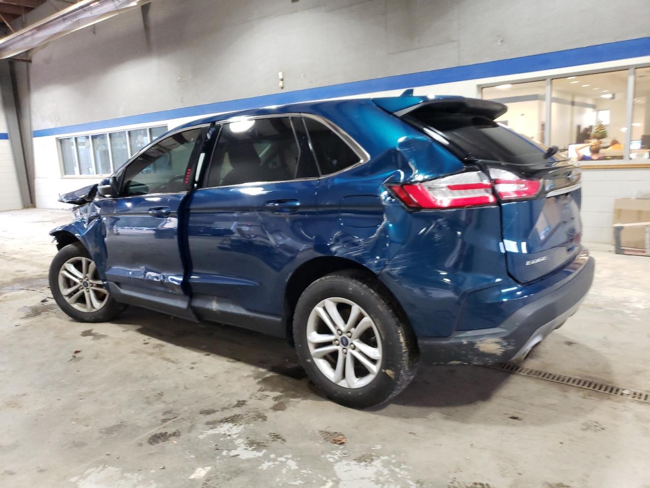 2020 Ford Edge - Image 2