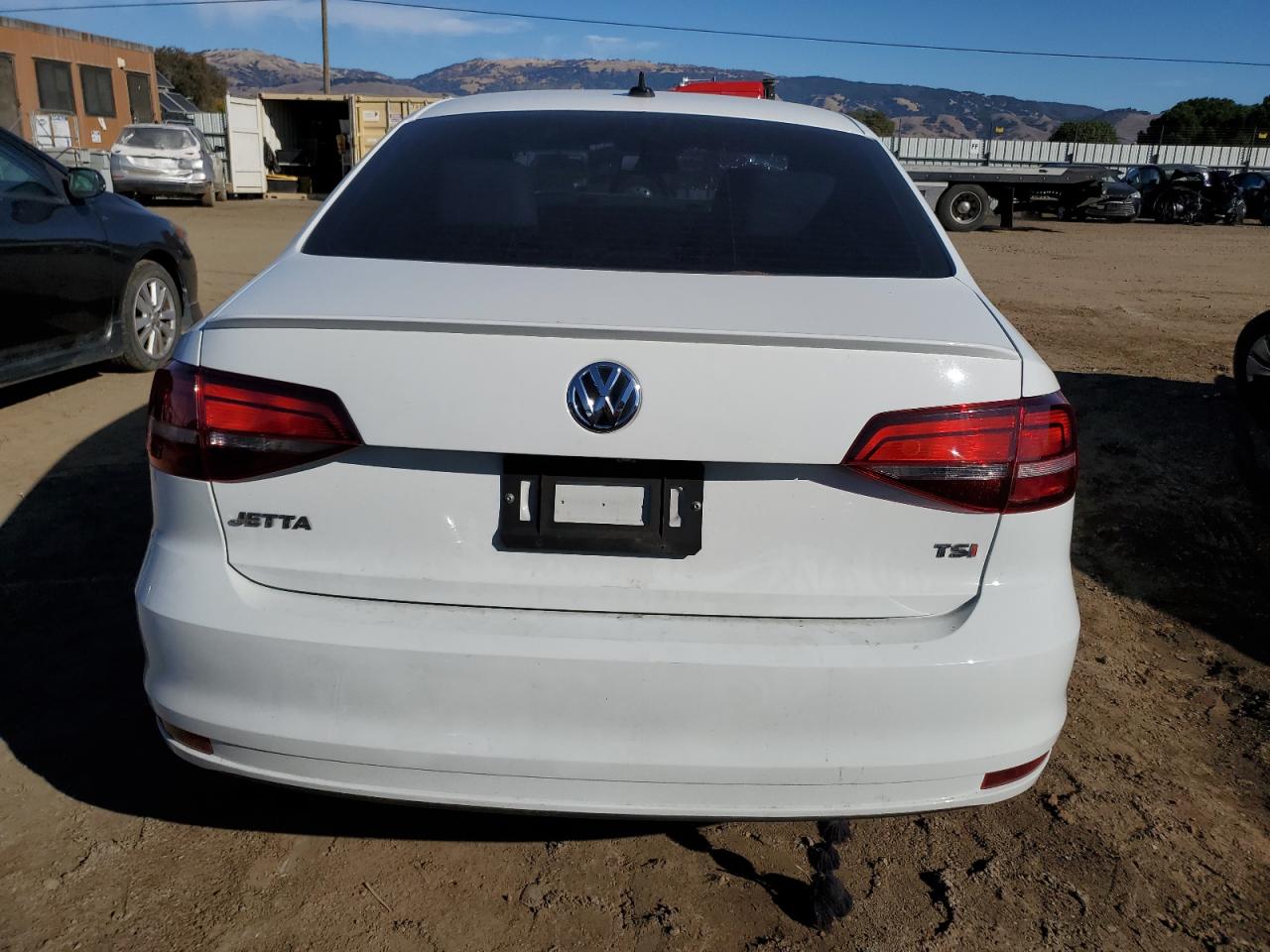 2016 Volkswagen Jetta - Image 6