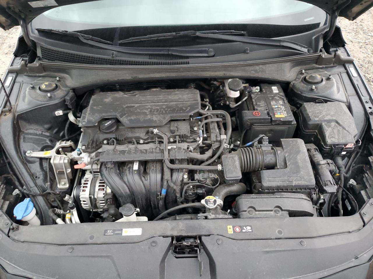 2023 Hyundai Elantra - Image 11