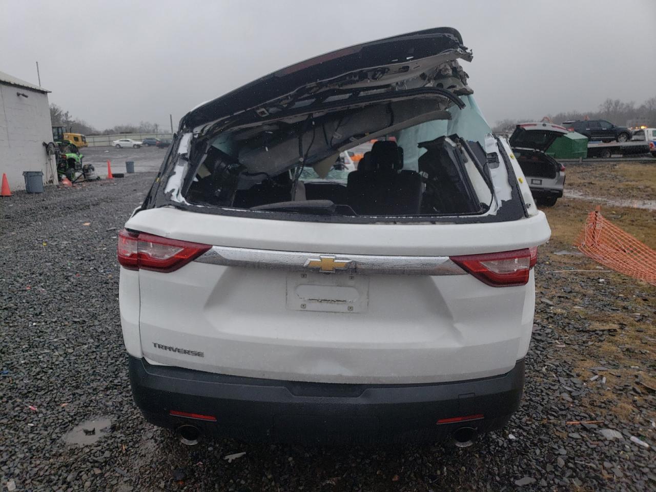 2019 Chevrolet Traverse Ls VIN: 1GNERFKW0KJ303039 Lot: 84596034