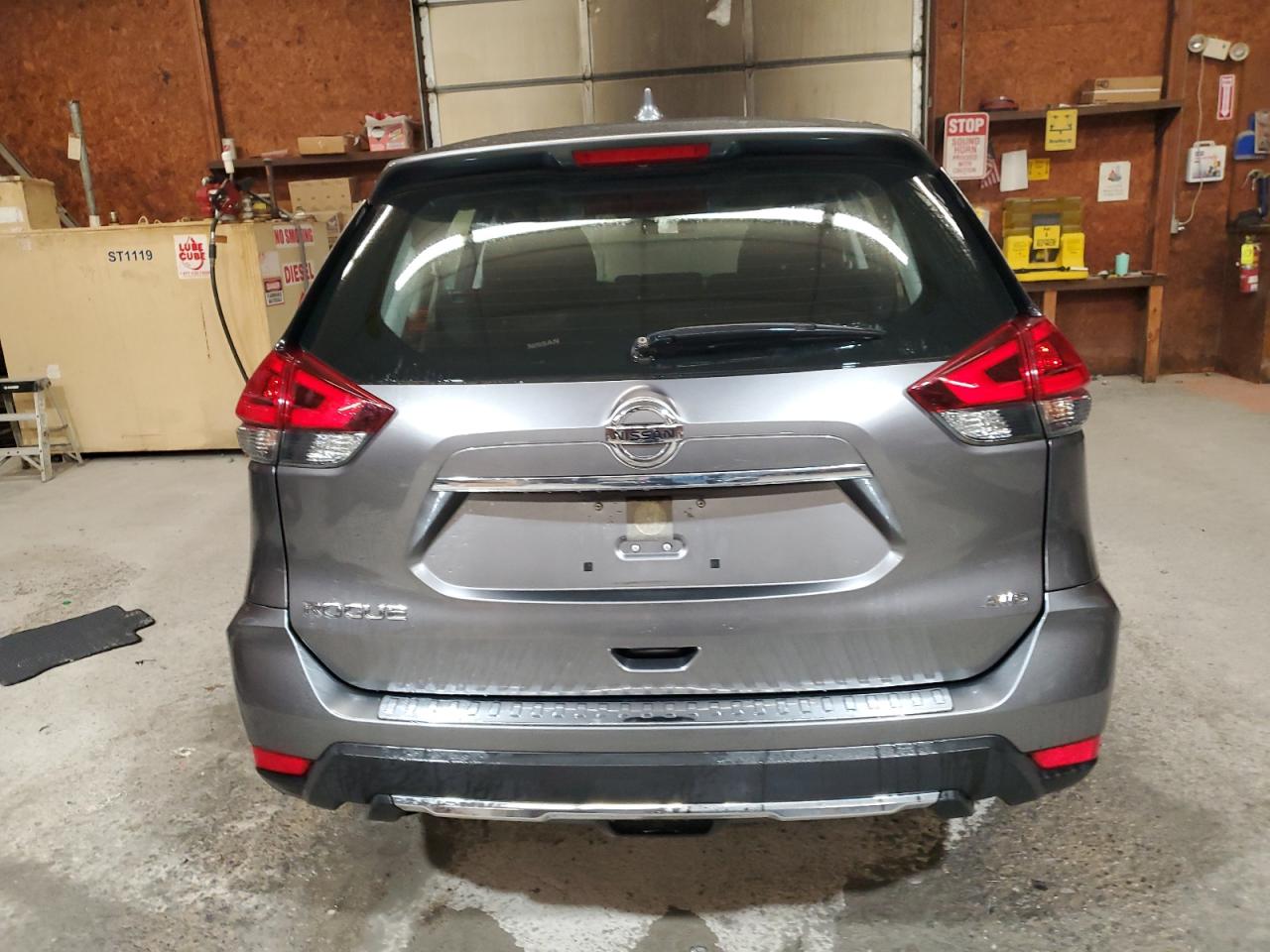 2018 Nissan Rogue - Image 6