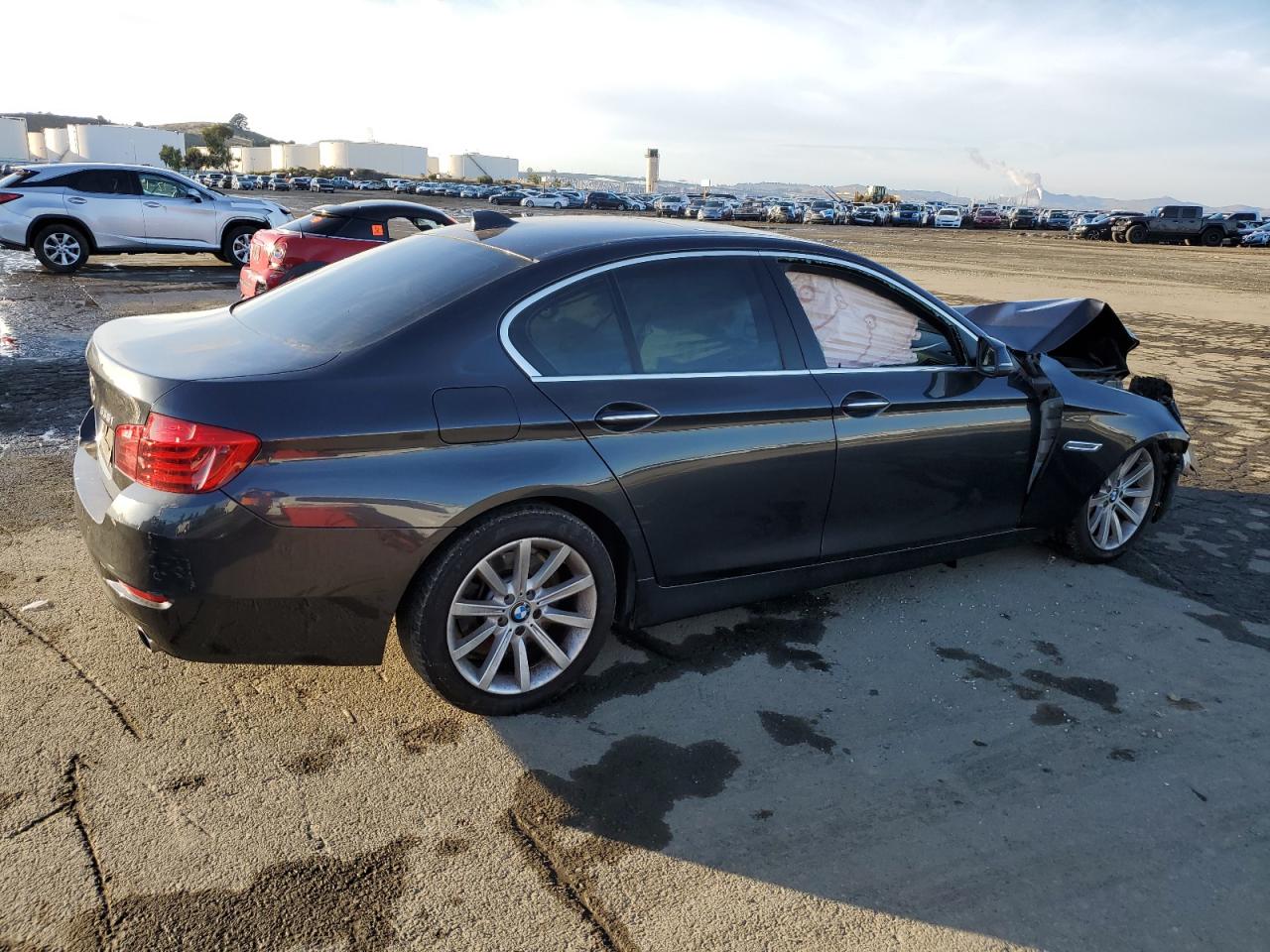 VIN WBA5B1C50FG126305 2015 BMW 5 SERIES no.3