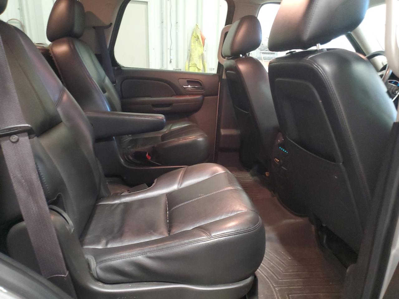 2013 Chevrolet Tahoe - Image 11