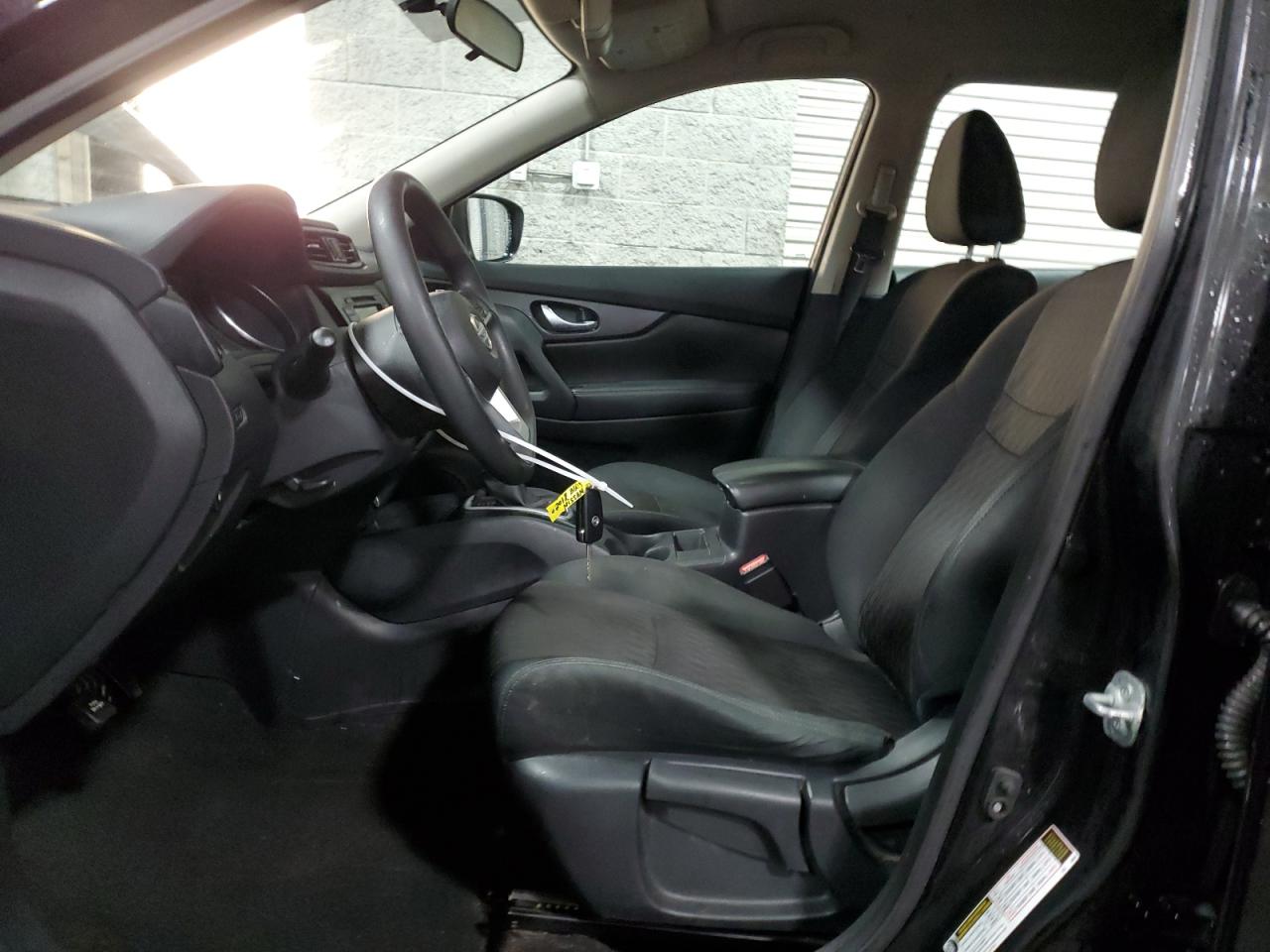 2018 Nissan Rogue - Image 7
