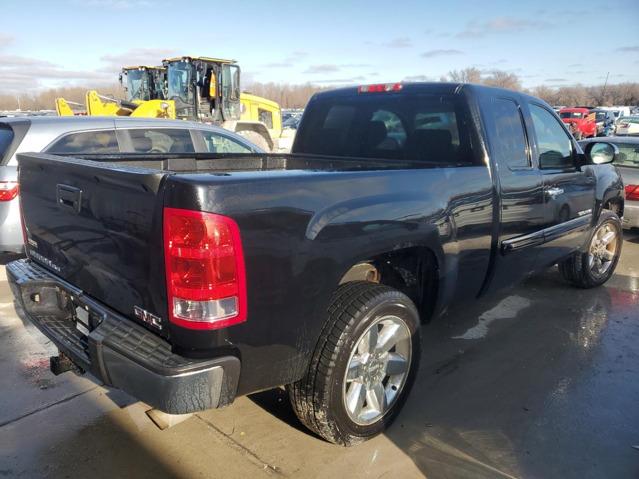 VIN 1GTR1VE2XDZ404839 2013 GMC SIERRA no.3