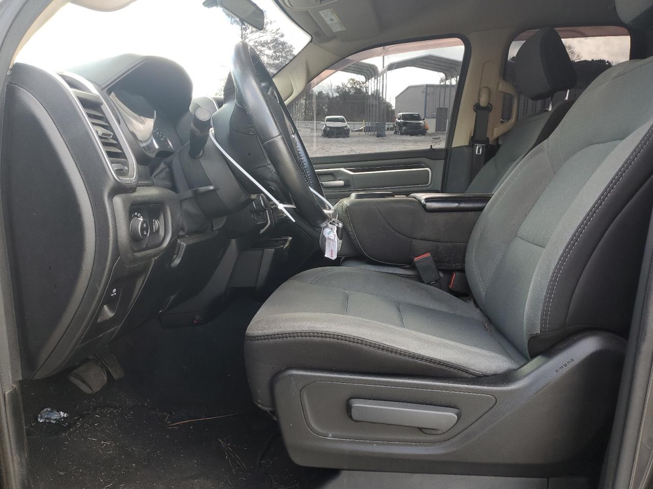 2020 RAM 1500 - Image 7