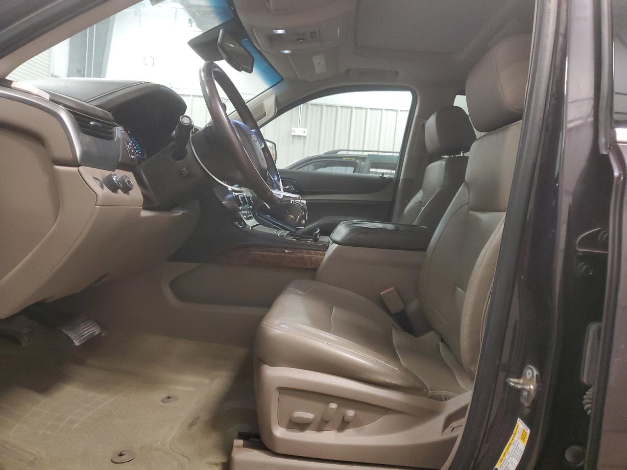 2015 Chevrolet Suburban - Image 7