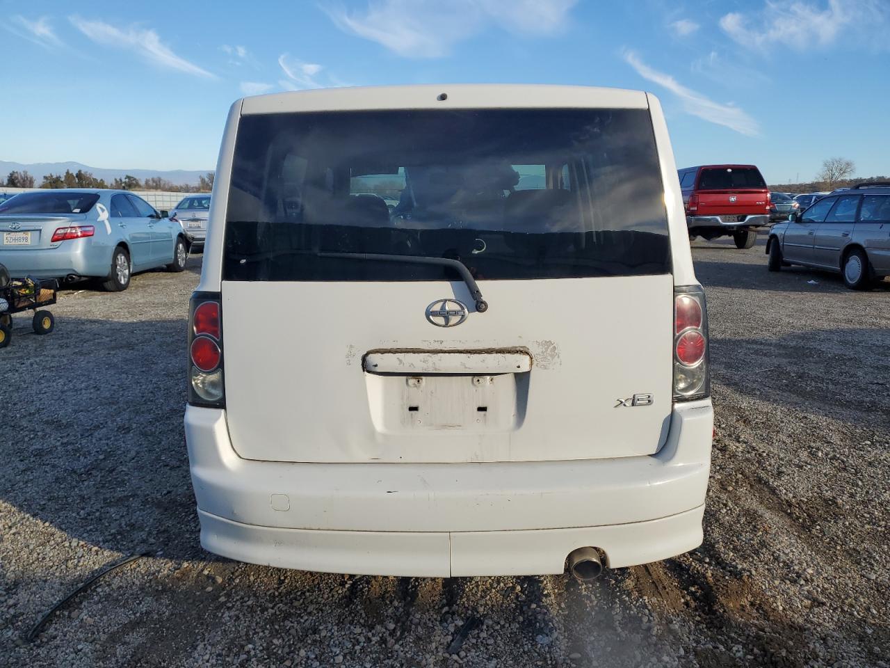 2006 Scion xB - Image 6