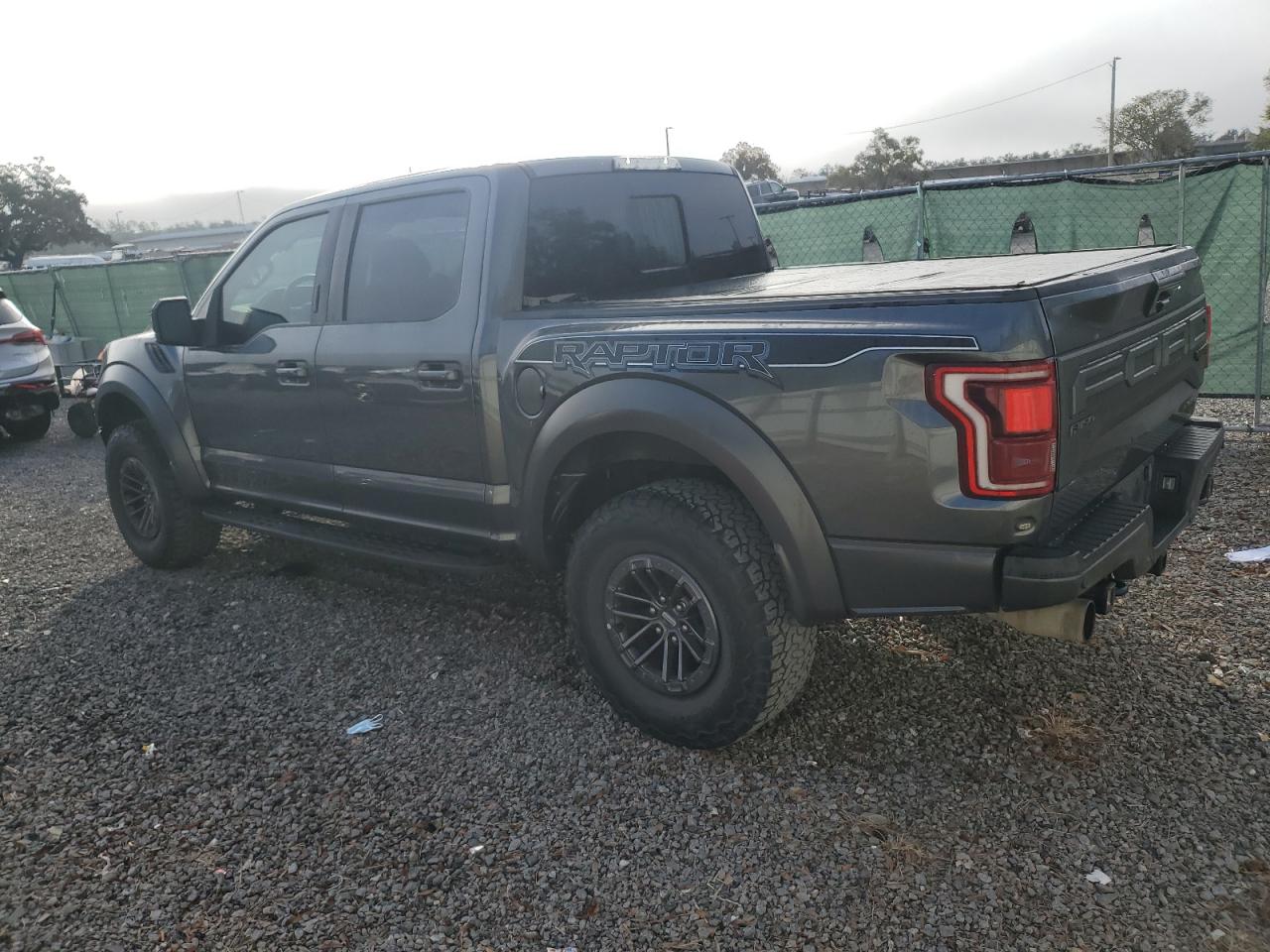 Фото: 1FTFW1RG4KFC84960 - 2