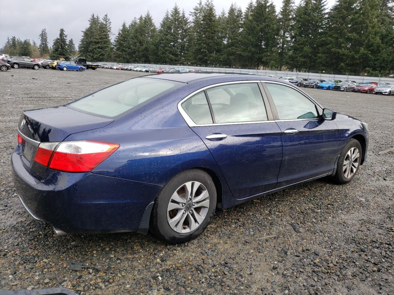 VIN 1HGCR2F32DA217910 2013 HONDA ACCORD no.3