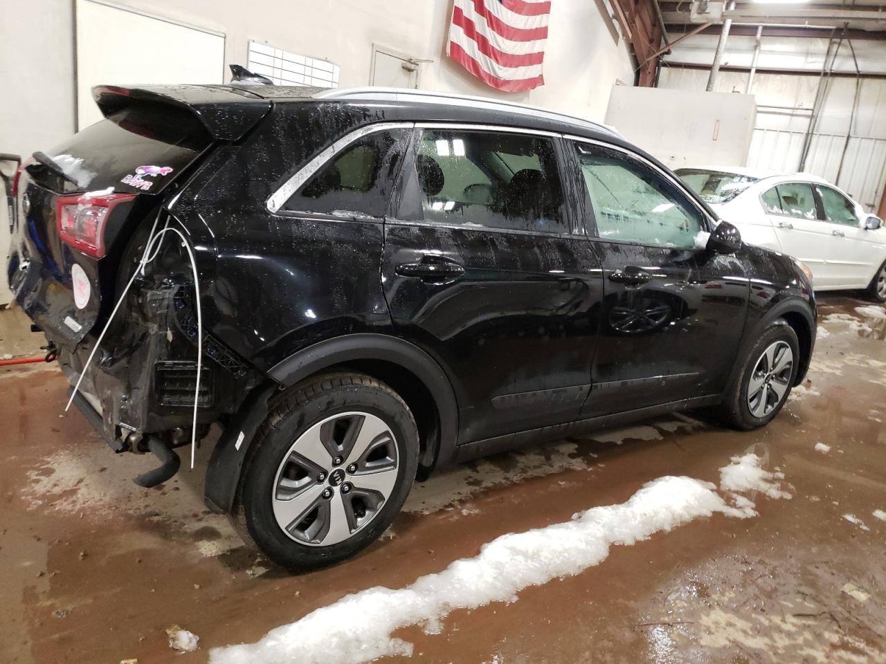 VIN KNDCB3LC8K5241034 2019 KIA NIRO no.3