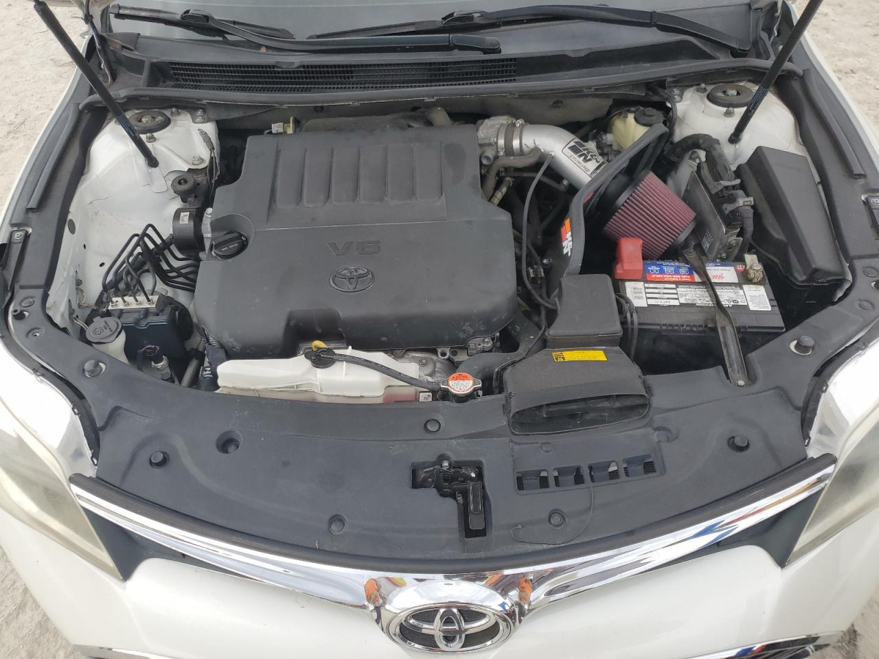 2016 Toyota Avalon - Image 12