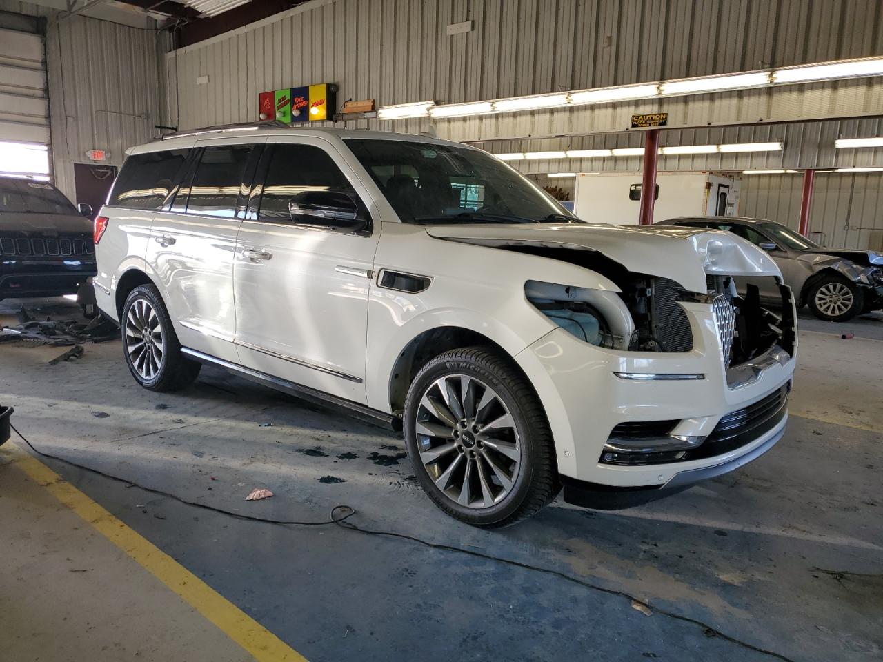 2020 Lincoln Navigator - Image 4
