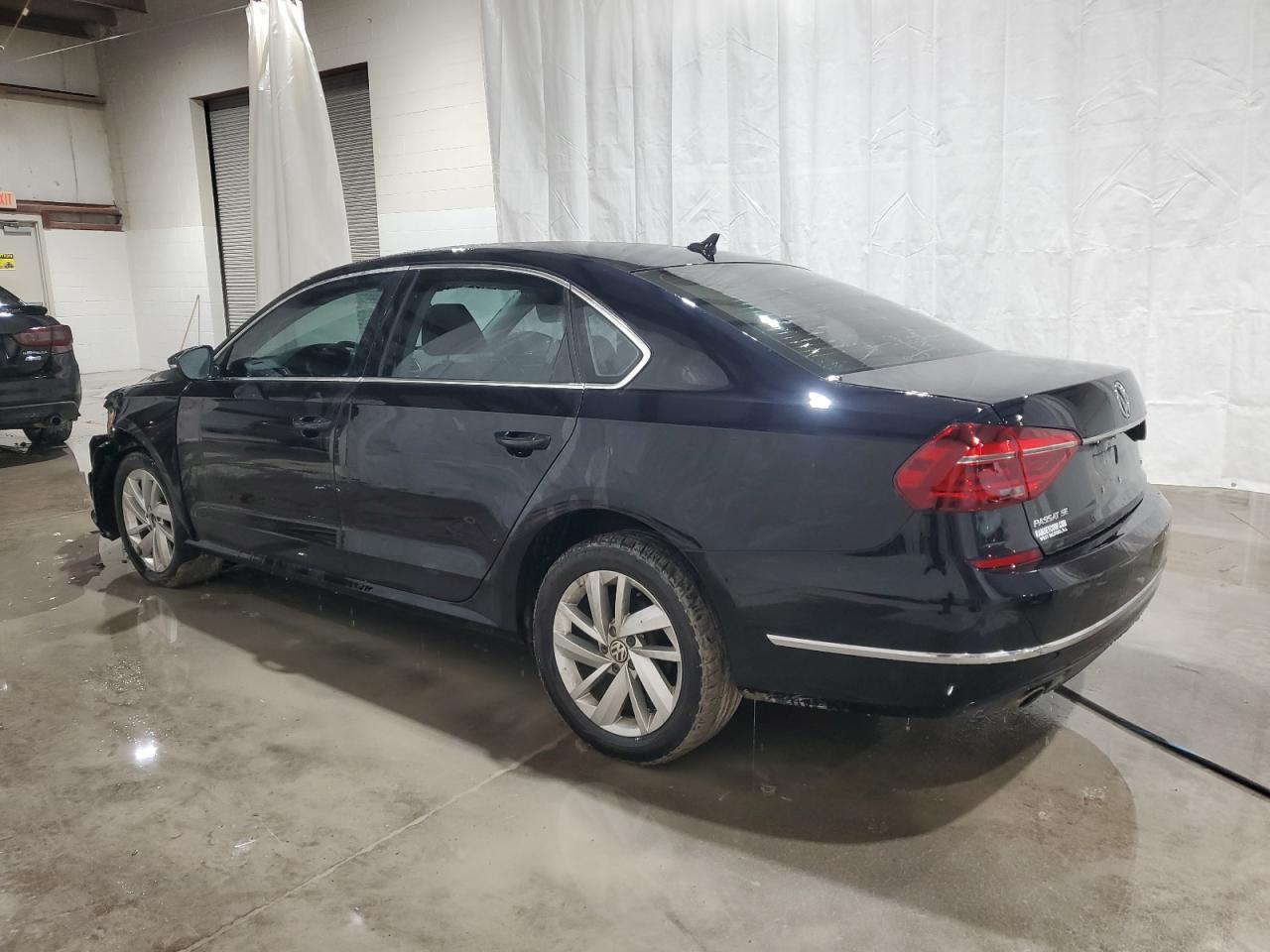 VIN 1VWBA7A3XJC007431 2018 VOLKSWAGEN PASSAT no.2