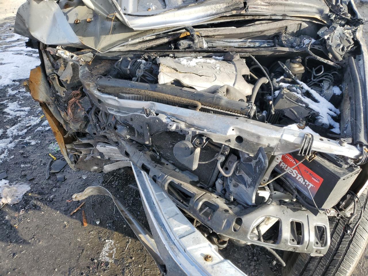 2010 Toyota Tundra - Image 12