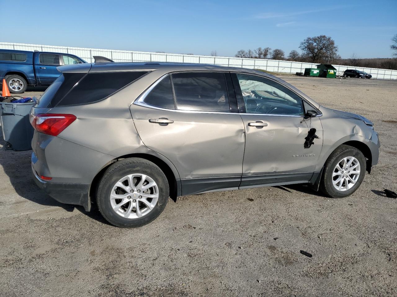 2019 Chevrolet Equinox - Image 3