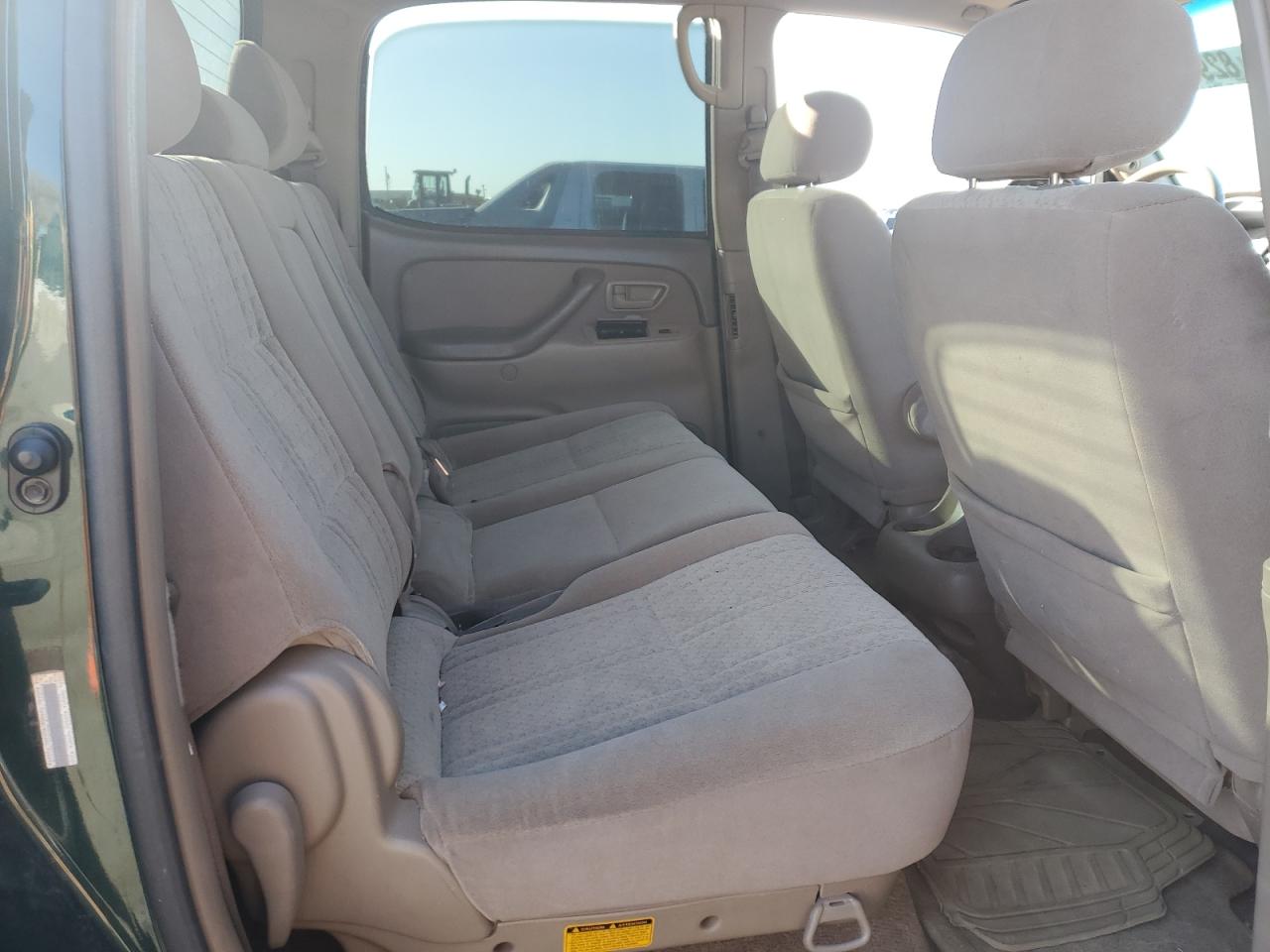 2004 Toyota Tundra - Image 10