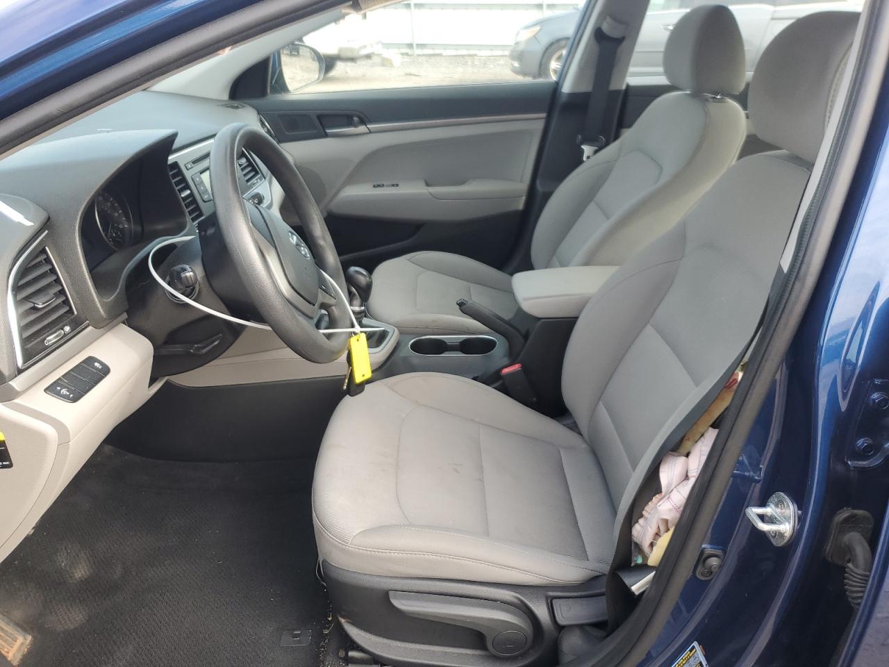 2018 Hyundai Elantra - Image 7