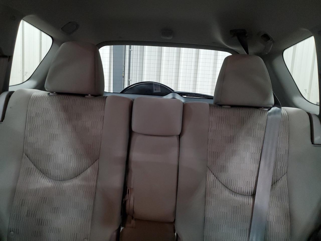 2012 Toyota RAV 4 - Image 10