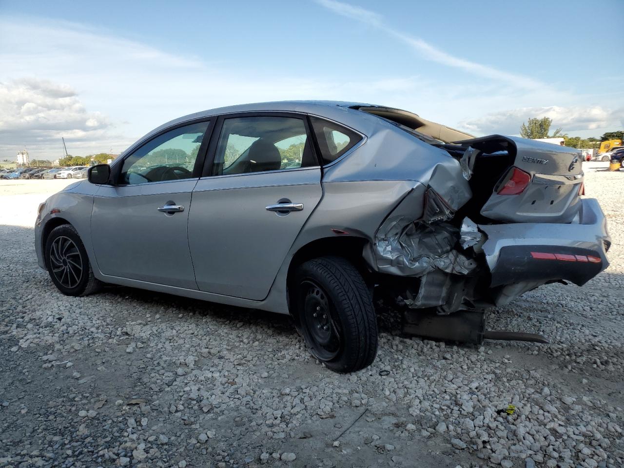 VIN 3N1AB7AP0JY255194 2018 NISSAN SENTRA no.2