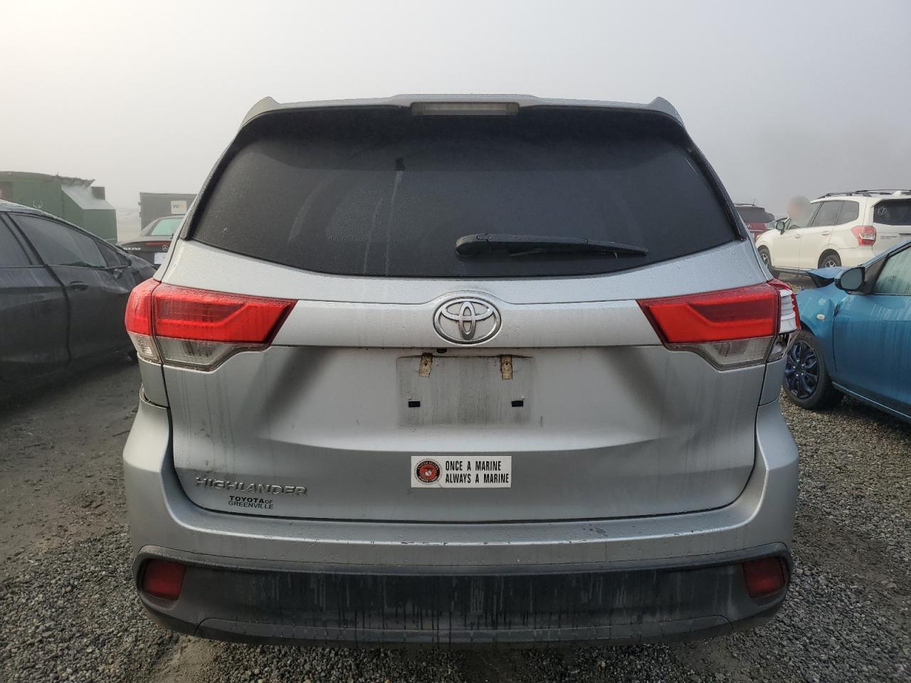 2018 Toyota Highlander - Image 6