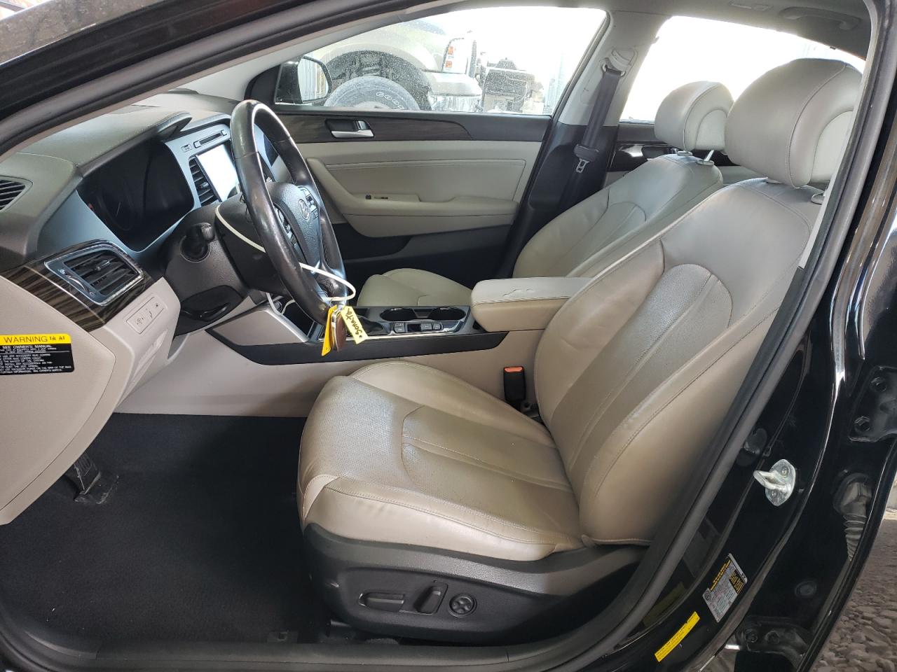 2016 Hyundai Sonata - Image 7