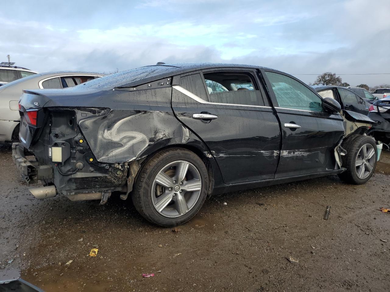 2019 Nissan Altima - Image 3