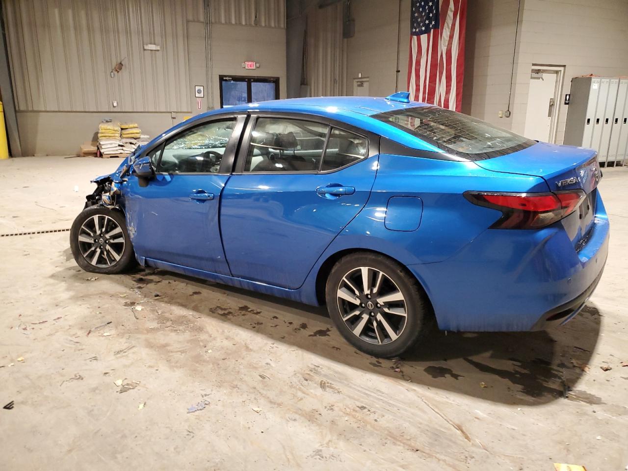 2021 Nissan Versa - Image 2