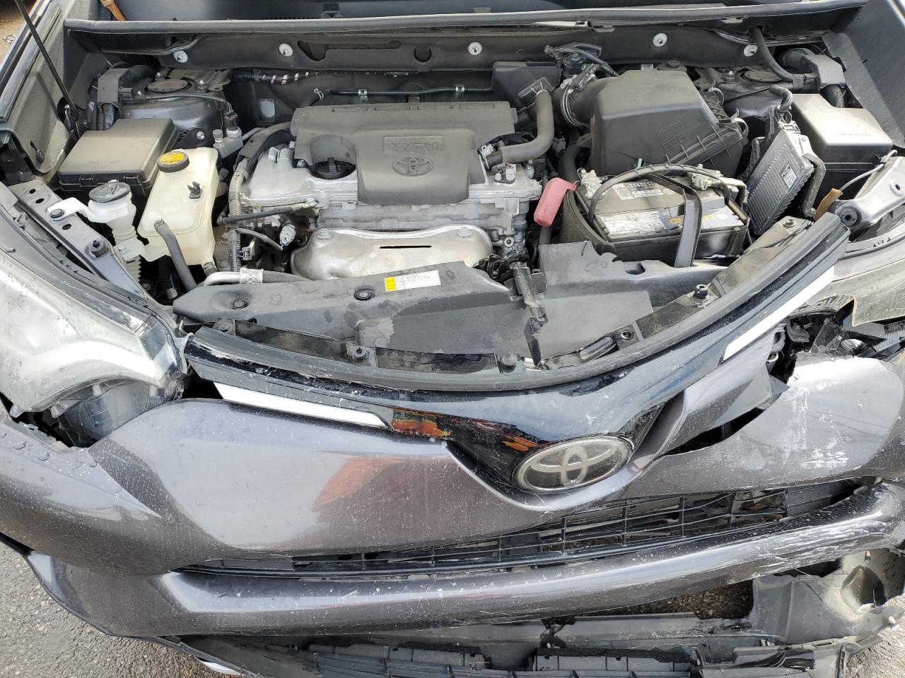 2018 Toyota RAV 4 - Image 12