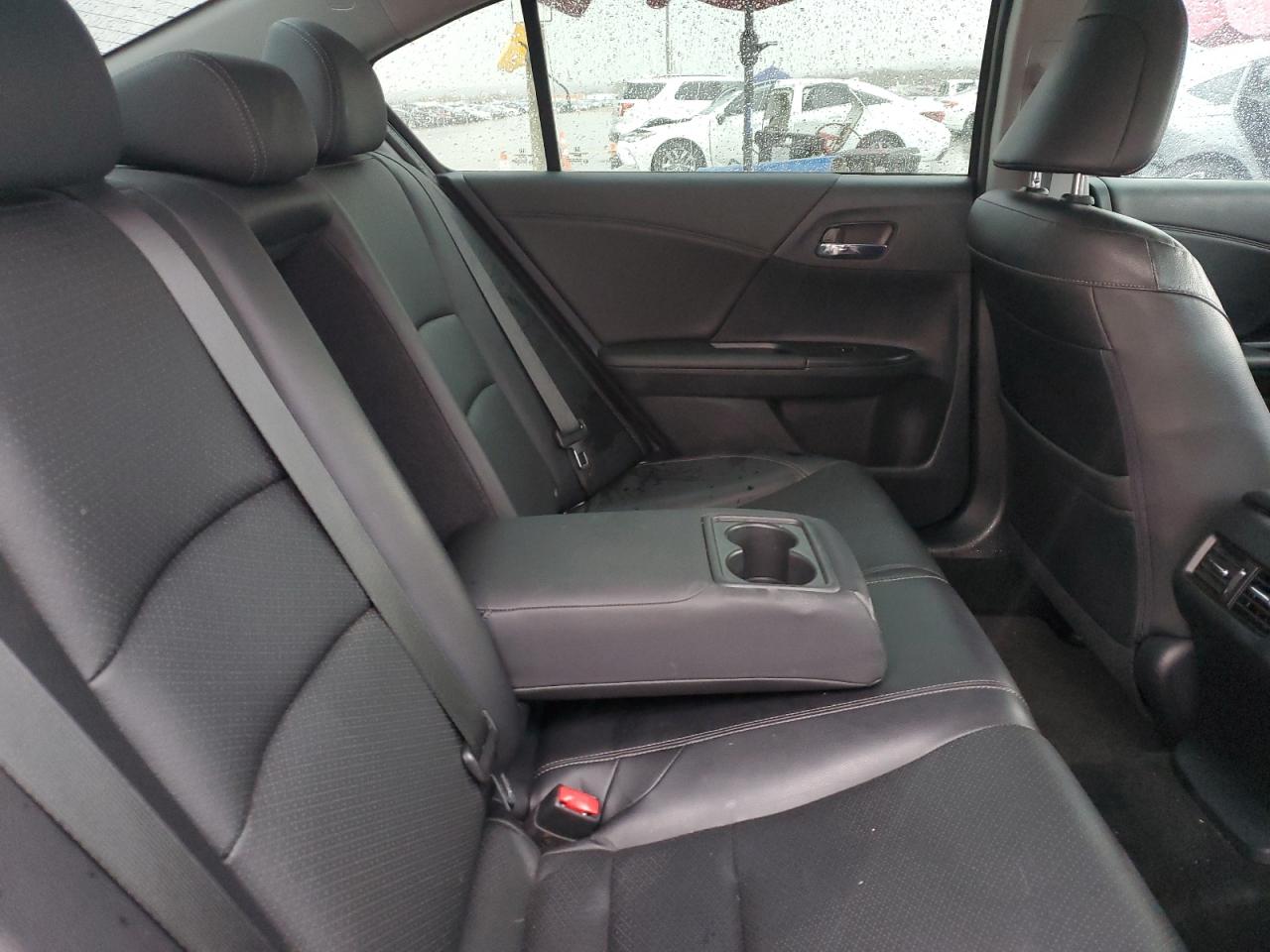 2016 Honda Accord - Image 10