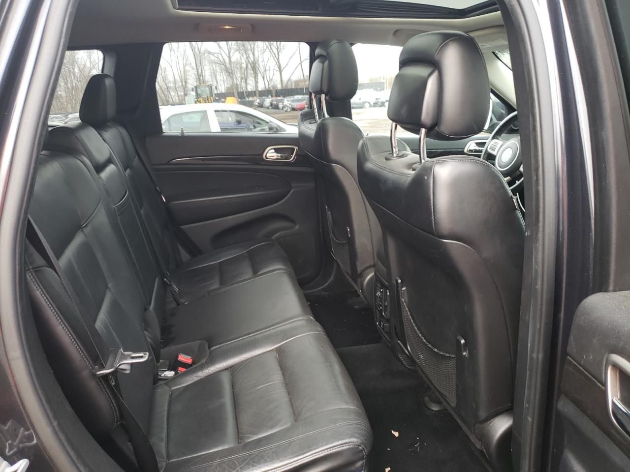 2013 Jeep Grand Cherokee - Image 11