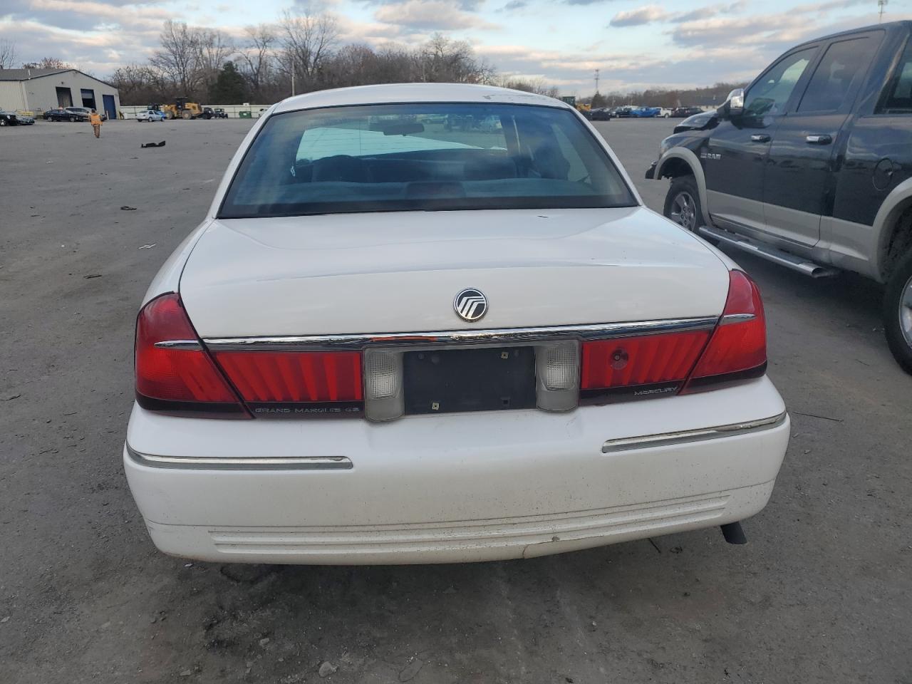 1998 Mercury Grand Marquis Gs VIN: 2MEFM74W1WX690968 Lot: 82848984