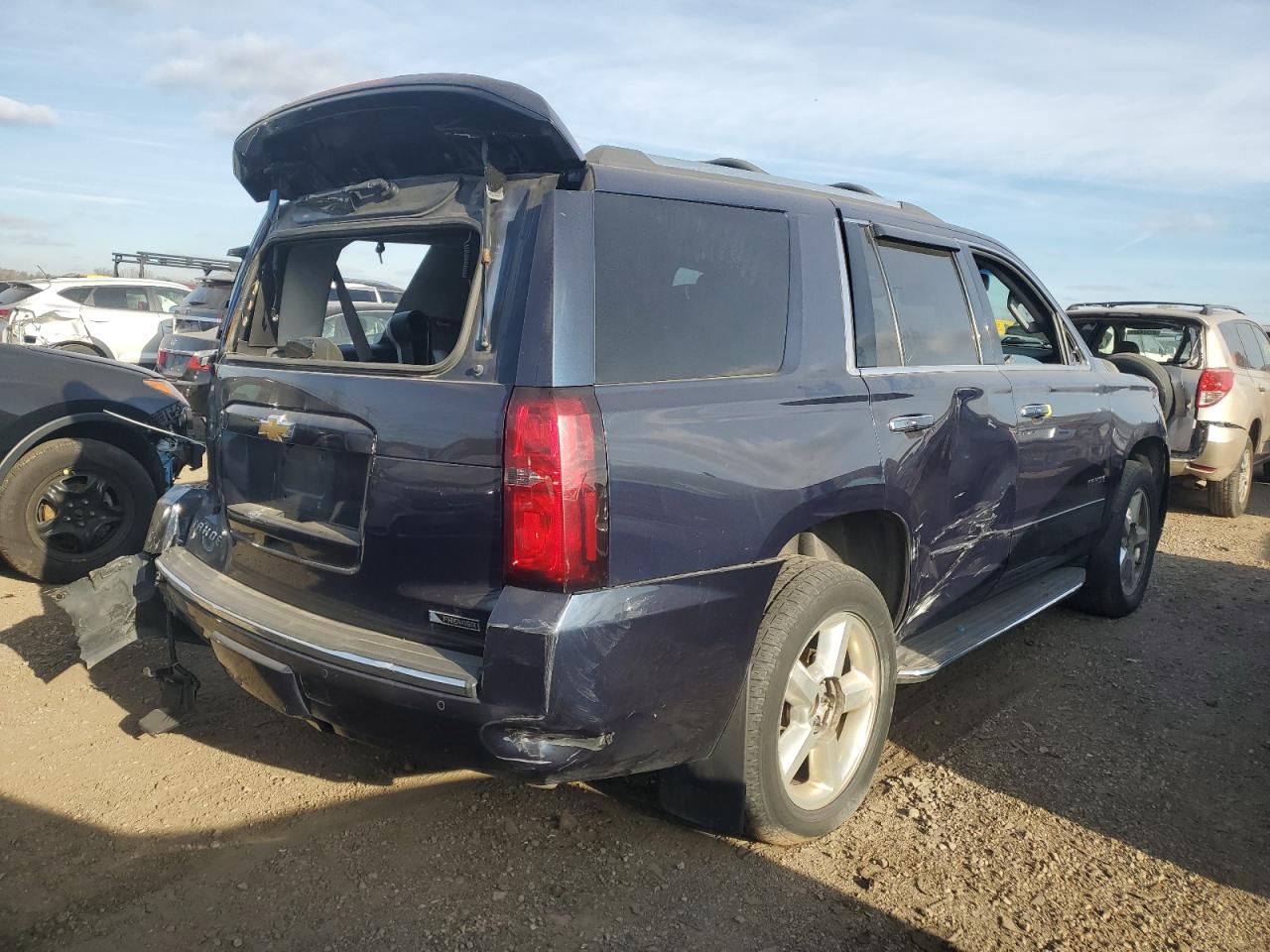 2017 Chevrolet Tahoe - Image 3