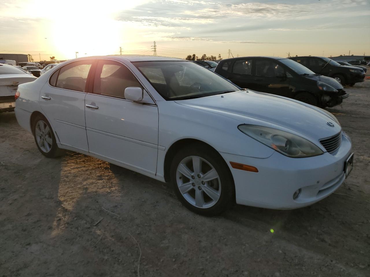 2005 Lexus ES - Image 4