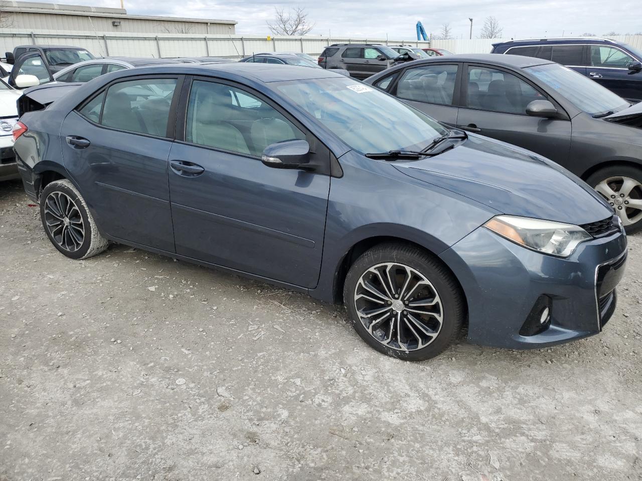 VIN 5YFBURHE5GP475032 2016 TOYOTA COROLLA no.4