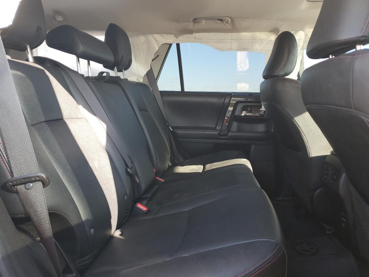 2019 Toyota 4Runner - Image 11