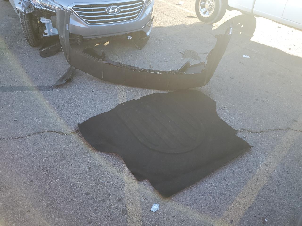 2024 Hyundai Elantra - Image 12