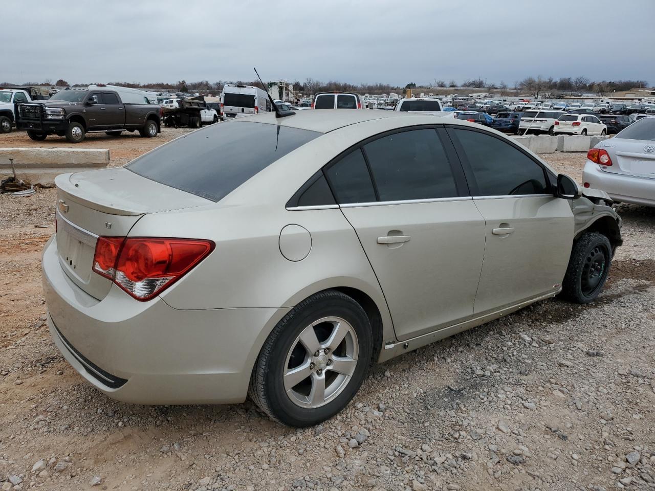 VIN 1G1PC5SBXE7170164 2014 CHEVROLET CRUZE no.3