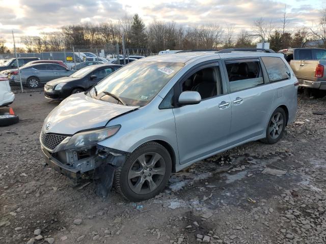 2014 Toyota Sienna Sport