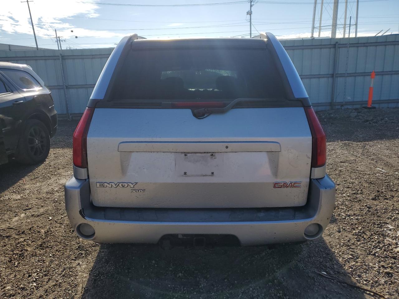 2004 GMC Envoy - Image 6